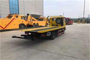 光山非事故拖车