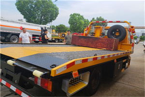 光山附近拖车电话号码服务